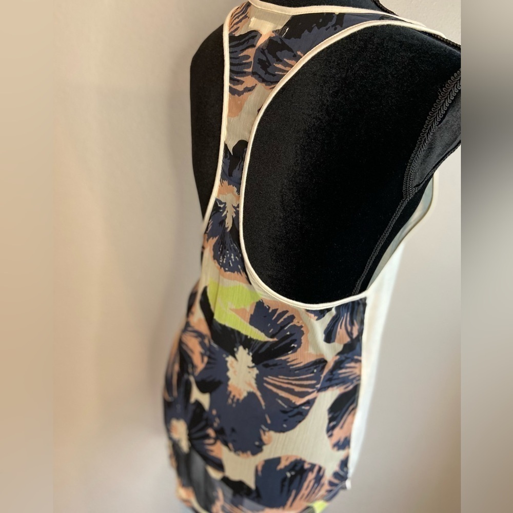 Volcom~NWT~Genuine Racerback Tank Top~Printed Back~High-Low Hem~Size S/P/10
